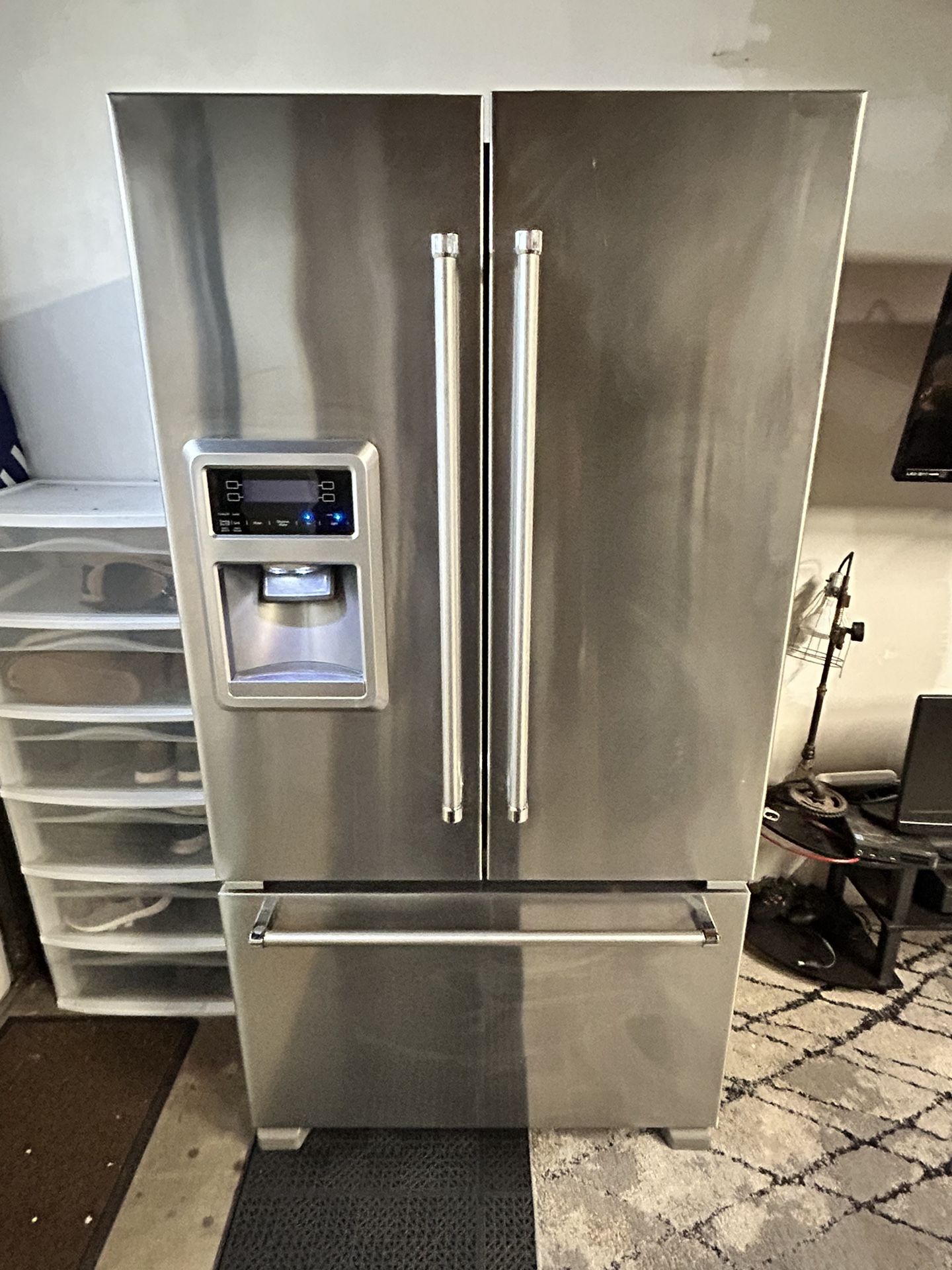 Kitchen Aid Refrigerator 36” Wide Excellent Condition 