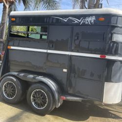 Horse Trailer 