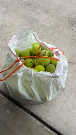 Tennis balls
