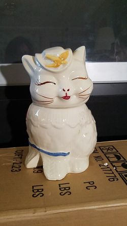 Puss in Boots cookie jar with sugar and creamer