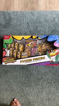 Pokemon Focused Fighters Premium Collection