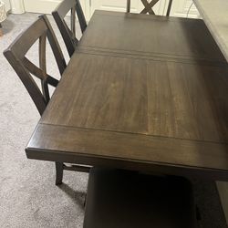 Dining set of 4 