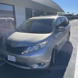 2015 Toyota Sienna