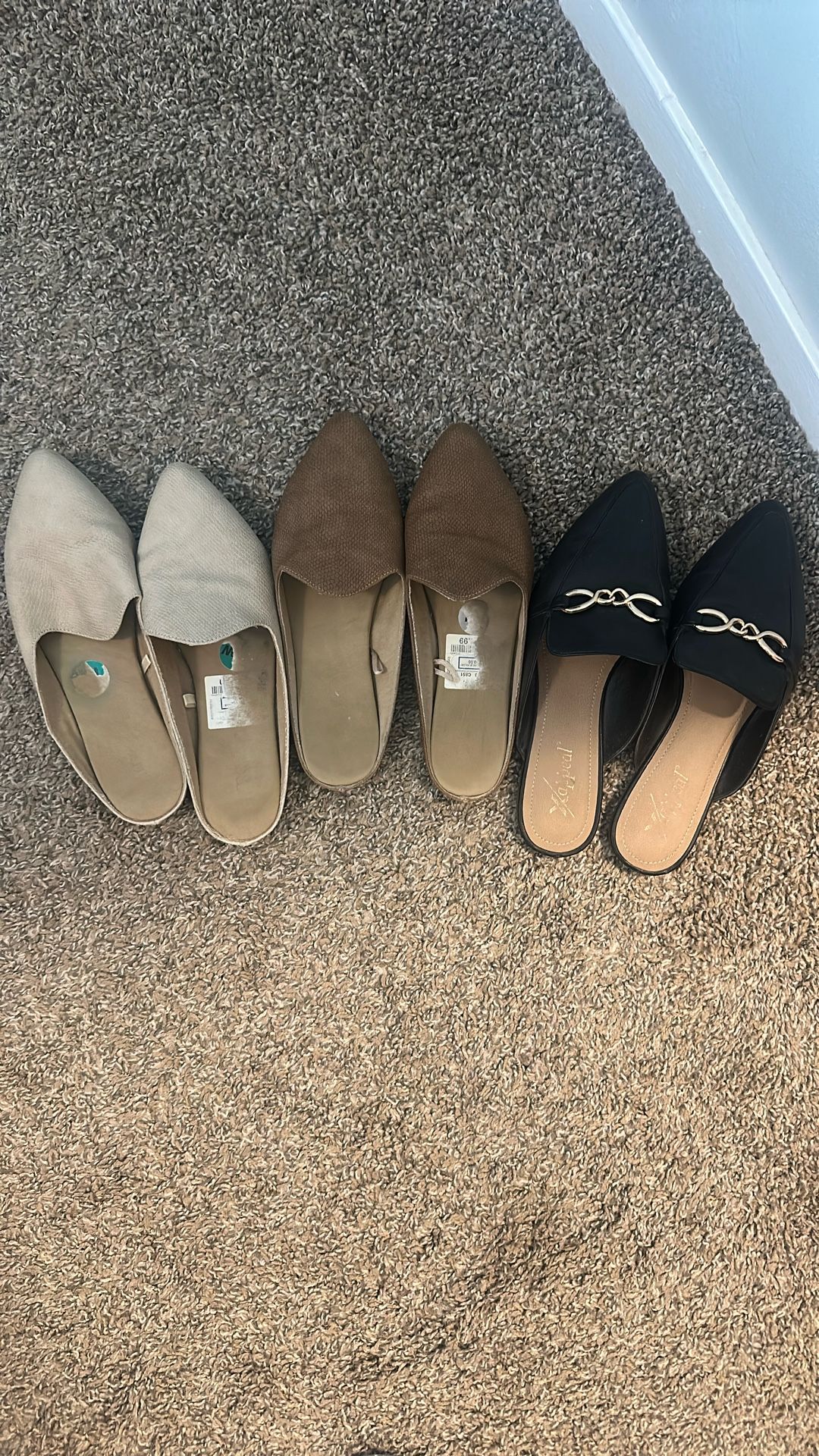 Shoes - Flats