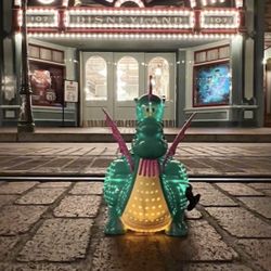 Disneyland Electrical Parade Popcorn Bucket Set NEW