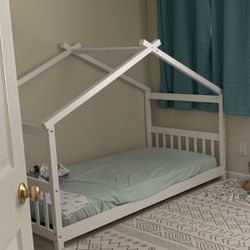 Montessori Floor Bed