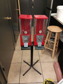 Candy Machine With Stand 