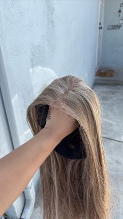 U&A hair glue less pre plucked