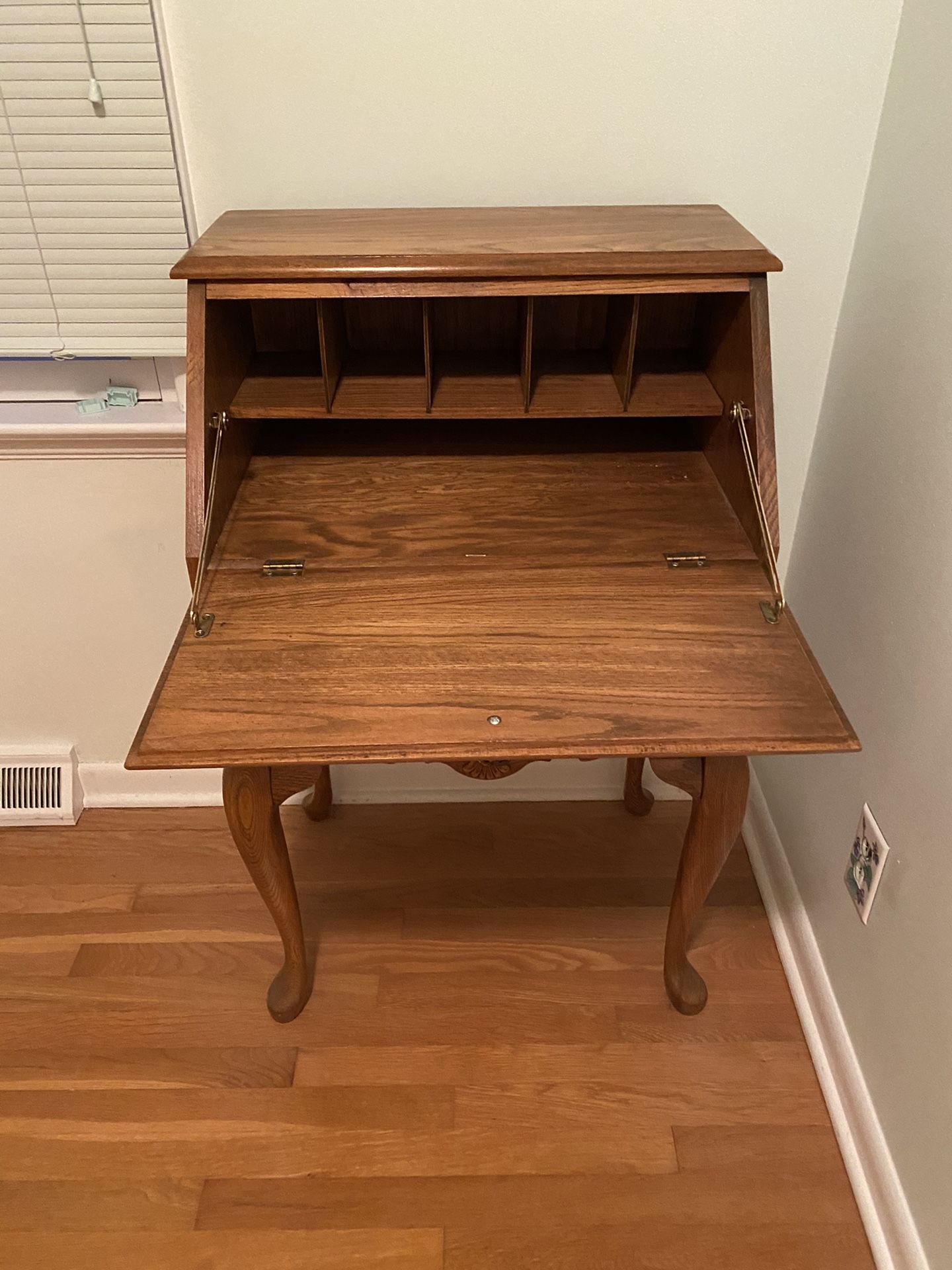 “Ladies “ Writing Desk