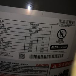 Performance 40 Gal. Medium 6 Year 4500/4500-Watt Elements Electric Tank Water Heater