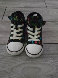 Converse children shoes size 10