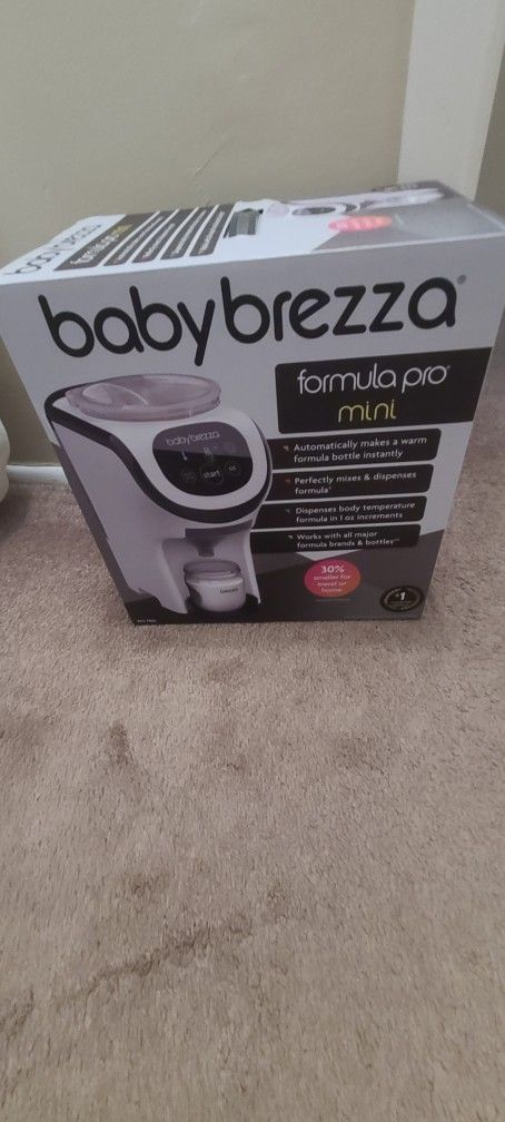 Baby Breeza Formula Pro Mini Formula Dispenser/Mixer Machine 