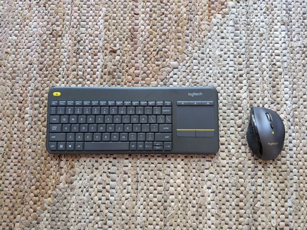 Wireless/Bluetooth Logitech Keyboard & Mouse