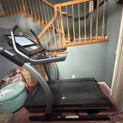 Treadmill Excellent Condition Nordictrack Runnerflex X22