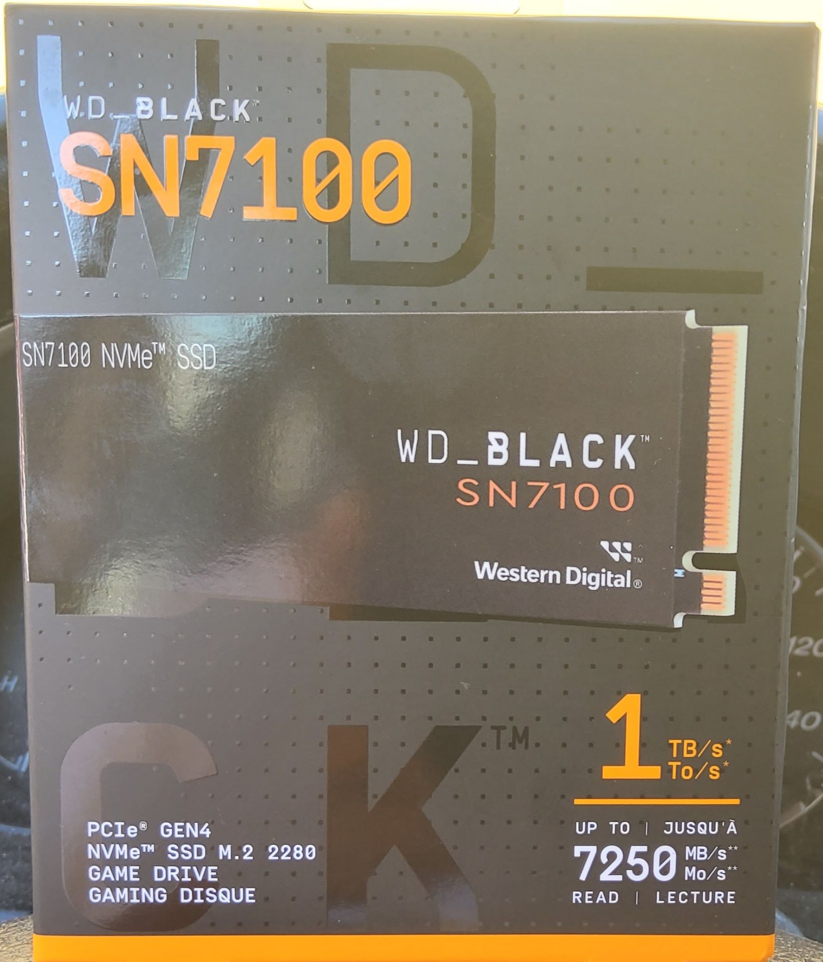 WD BLACK SN7100 NVMe SSD 1 TB PCIe GEN 4