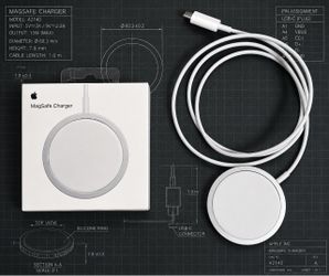 Apple MagSafe Charger  (1m)