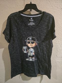 Fanatics New York Charlie Brown V-Neck T-Shirt, Grey, Size XL