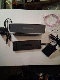 Bose mini bluetooth speaker / with Dock and Bose charger / Speaker bag silcone