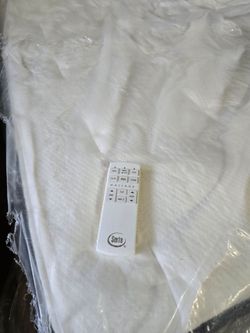 Queen Sizes Bed