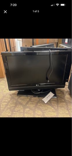 32” LG TV (swivel stand)