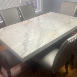 Dinning Table With 6 Chairs