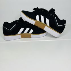 Adidas  Tyshawn Core Black Gum 2021  Size 6 men  