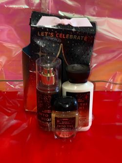 Into the night travel size gift set