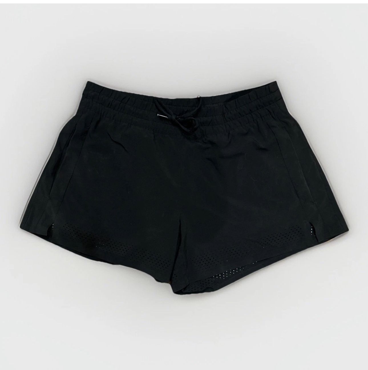 Athleta Athletic Women’s Shorts Black Laser Cut Gym Workout Size 6