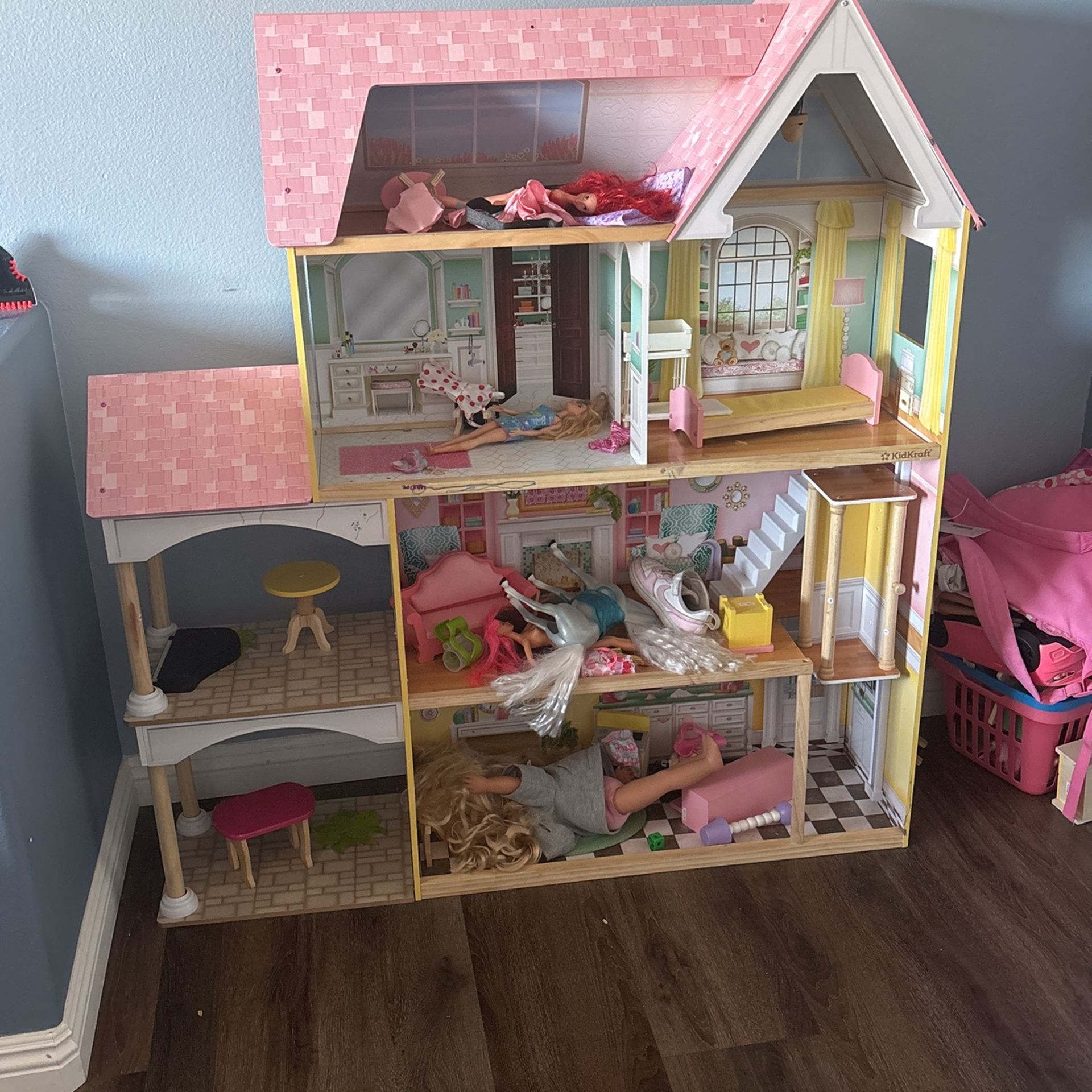Kids Dollhouse