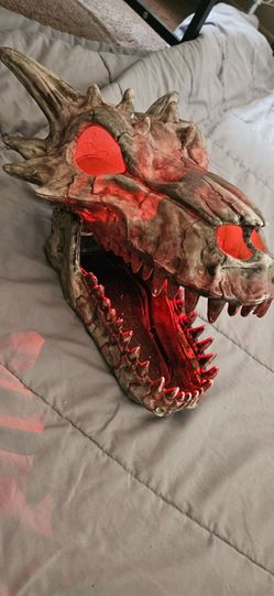 Halloween dino skull