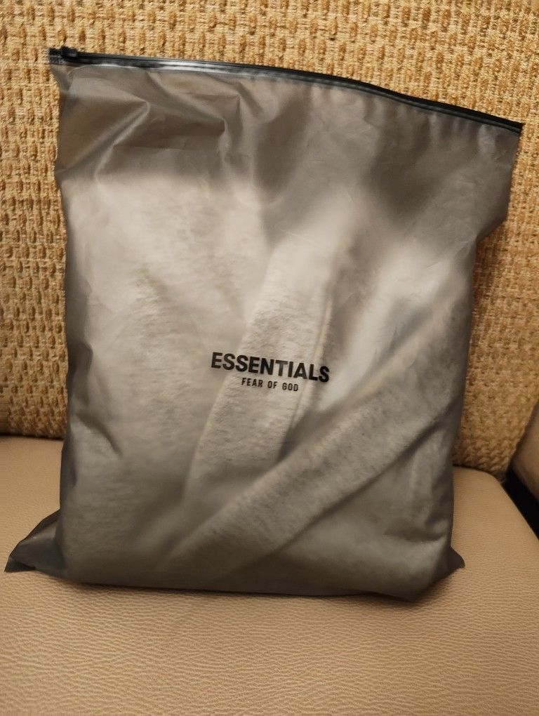 Essentials Fear of God Hoodie Small