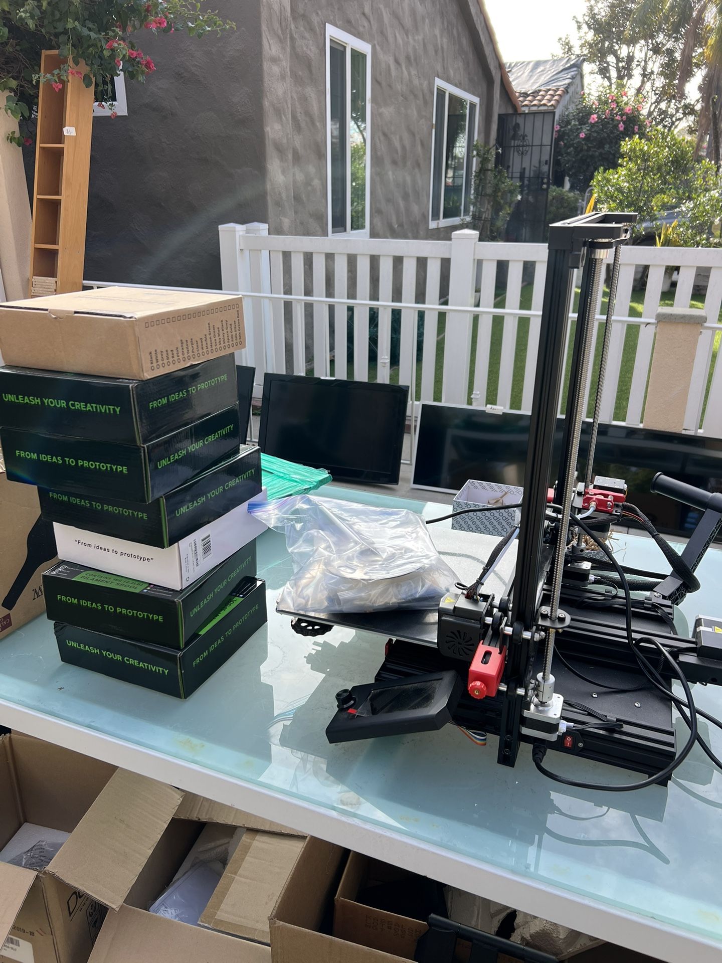 3D Printer + Filament