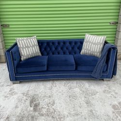 *Free Delivery* Modern Tufted Velvet Couch Sofa
