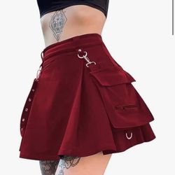 SMALL Wine Red Goth Black Pleated Mini Skirt with Chain High Waisted Tennis Skirt