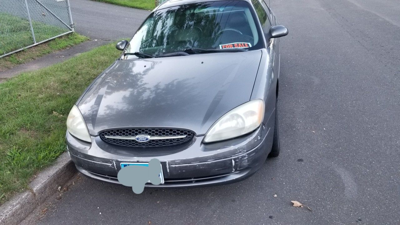 2002 Ford Taurus