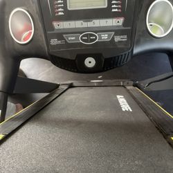 Foldable treadmill 