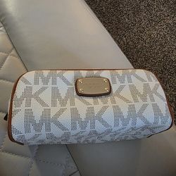 Michael Kors cosmetic bag