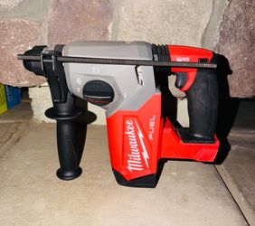 Milwaukee M18 FUEL 18V Lithium-Ion Brushless Cordless 1 in. SDS-Plus Rotary Hammer 2912-20