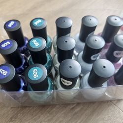 New 15 Candy Moyo Nail Polish Set ( “3 from each of the 5 colors.”)