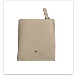 womens wallets leather Kate Spade (lot)  SEND OFFERS