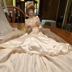 Franklin Mint Porcelain Bride Doll