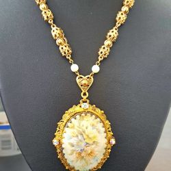 Vintage Victorian Floral Pendant Necklace