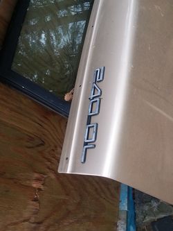 240 Volvo trunk lid and rear passenger door