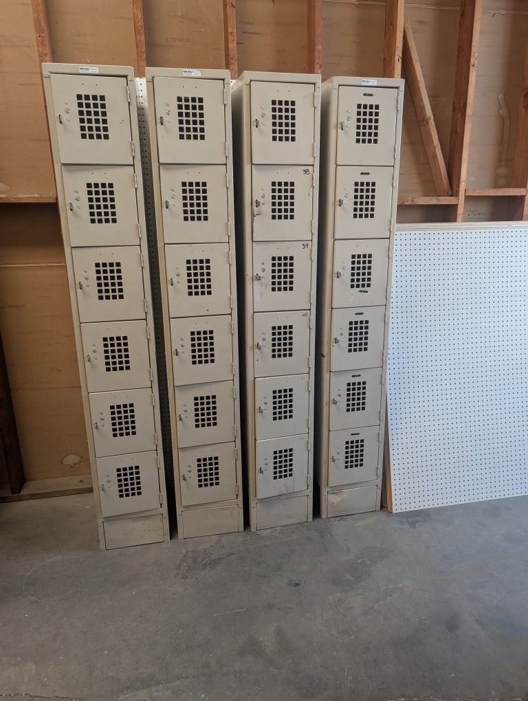 Win Holt Industrial Lockers 4 X6 24 Total Extra Deep 18 In