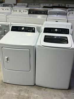 Frigidaire Washer and Electric Dryer set, combo, pair. Clean, tested and ready to go. You may test at my location.
60 day warranty on all appliances. 