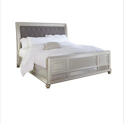 Ashley Furniture Coralayne Design All Wood With Mattress Queen Size 