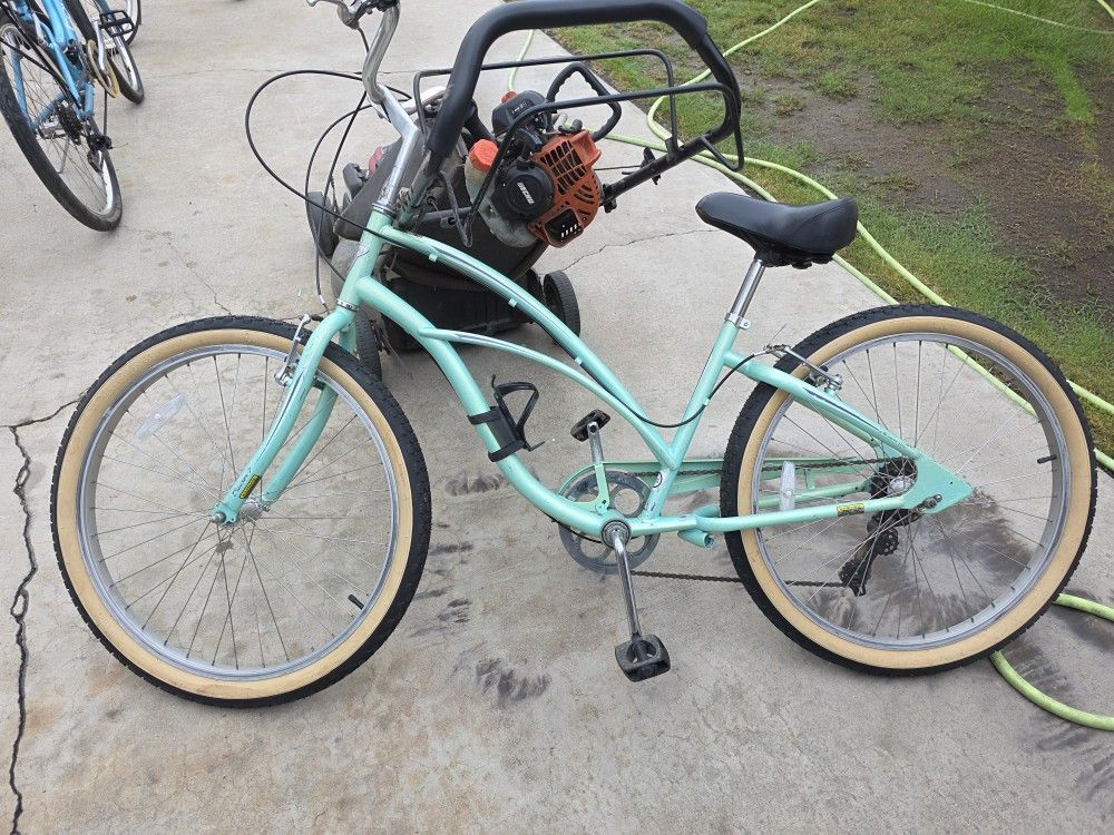 Girls Electra 7 Speed Cruiser