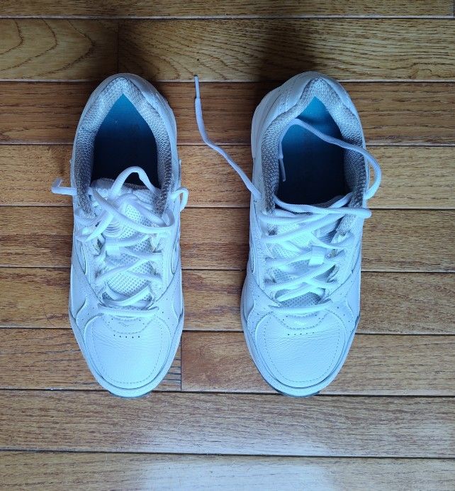 Saucony Walking/Trac XT-900 Shoes, Size 7.5 2E, Like NEW