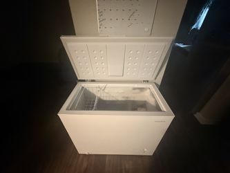 New Medium Size Deep Freezer