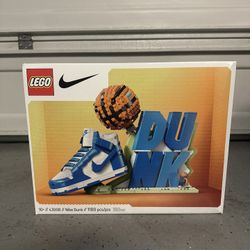 NIKE DUNK X LEGO